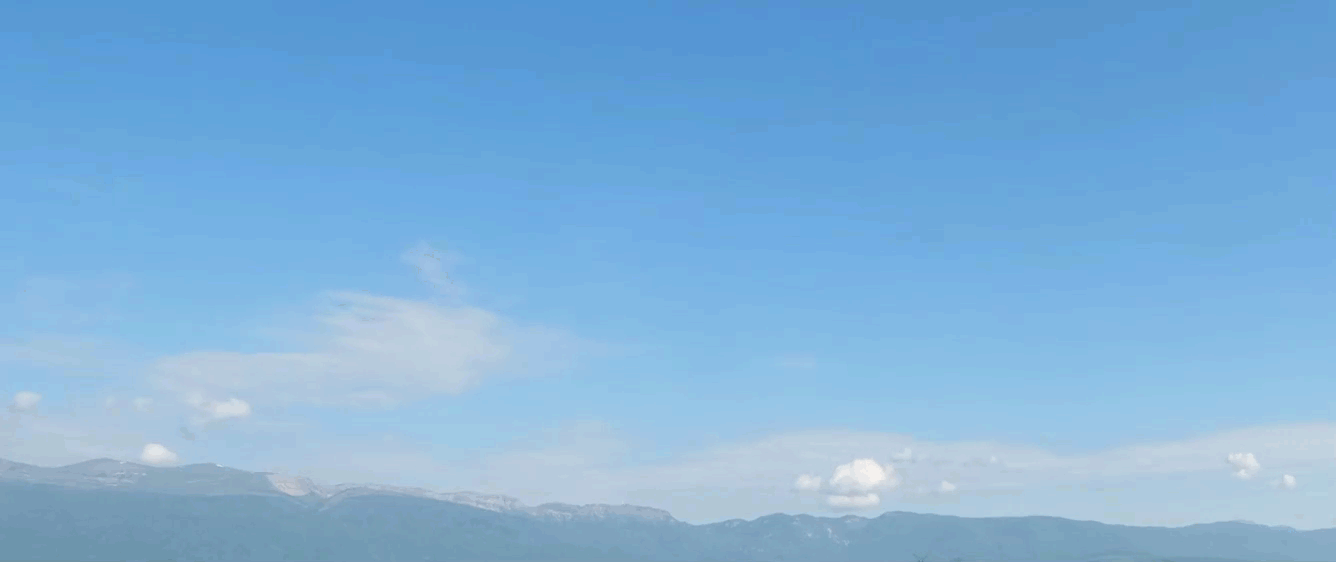 Sviluppo di nubi cumuliformi sul Giura la scorsa domenica mattina, visto in timelapse dall'aeroporto di Ginevra.