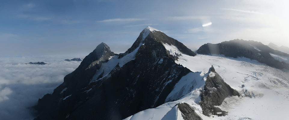Animazione delle immagini della webcam sulla Jungfraujoch, sabato dalle 9.50 alle 11.50 (un'immagine ogni 30 minuti). 