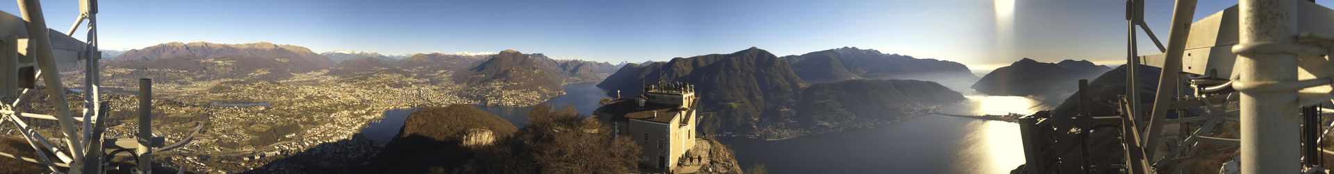Panorama dal Monte S. Salvatore verso sud, animazione fra le 12 e le 15 di oggi, martedì 30 dicembre 