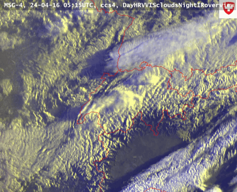 Animazione satellitare nel canale visibile che mostra l'evoluzione della copertura nuvolosa (tonalità di bianco-giallo) sulle Alpi martedì 16 aprile dalle 05:15UTC alle 10:00UTC.