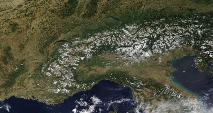 Fig.2: Immagine delle Alpi, Terra MODIS, scattata l'11 agosto 2022