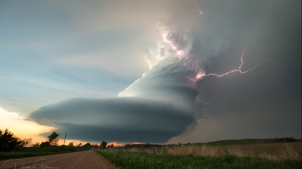 Una supercella fotografata negli Stati Uniti (Dean Gill - deanostorm.com)