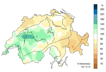 Fig. 2: Distribuzione spaziale della somma delle precipitazioni del mese di dicembre 2022 (stato al 29.12), rappresentata come anomalia percentuale rispetto alla norma 1991-2020.
