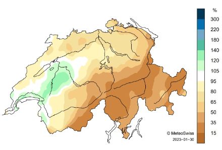 Fig. 5: Distribuzione spaziale della somma della precipitazione del mese di gennaio 20223 (stato al 30 gennaio), rappresentata come percentuale rispetto alla norma 1991-2020.
