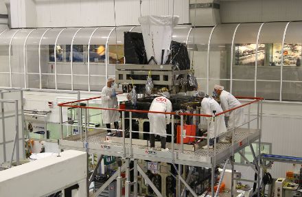 Costrizione del nuovo satellite METG-Imager.