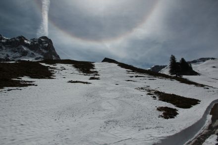 La neve primaverile la si trova normalmente, come indicato dal nome, in primavera, in concomitanza con il rialzo delle temperature.