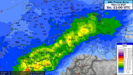 Cartina con la distribuzione dei quantitativi di precipitazioni in Svizzera. 