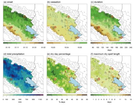 Figura 2 La stagione delle piogge nel Perù meridionale. Sono mostrati i valori medi delle stagioni delle piogge 1981/1982 - 2010/2011.(a) Inizio della stagione delle piogge; (b) Fine della stagione delle piogge; (c) Durata della stagione delle piogge; (d) Somma delle precipitazioni totali durante la stagione delle piogge; (e) Percentuale di giorni secchi durante la stagione delle piogge; (f) Episodio di siccità più lungo durante la stagione delle piogge. I dati delle stazioni contrassegnate in rosso sono analizzati più dettagliatamente nella pubblicazione.