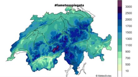Fig. 4: la distribuzione delle precipitazioni annuali in Svizzera secondo la norma 1991-2020. Fonte: MeteoSvizzera.
