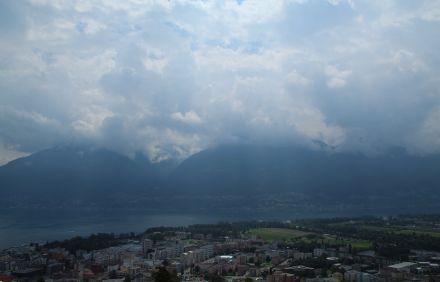 Fig. 3: Nuvolosità variabile sul Locarnese in questo 1° agosto. 