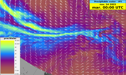 Acqua precipitabile modellata per martedì 14 novembre alle 00 UTC. Modello: ECMWF