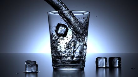 Acqua, poco appariscente ma bella e misteriosa.