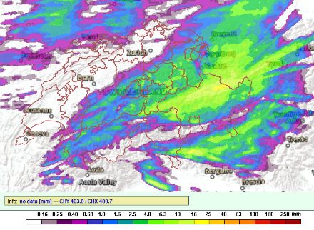 Fig. 2: Accumuli di precipitazioni della 11.00 alle 17.00 del 23.3.2024 stimate in base ai dati dei radar meteorologici. 