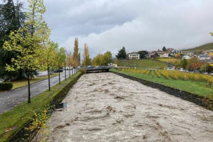 Elevato livello dell'acqua nella regione di Aigle a metà novembre 2023 a seguito di piogge persistenti.