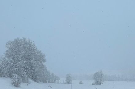 Pieno inverno a Feutersoey, vicino a Gstaad, nell'Oberland bernese.
