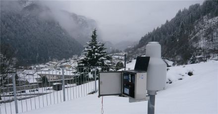 Fig. 4: Stazione pluviometrica Faido 747 m. s.l.m. dopo una nevicata