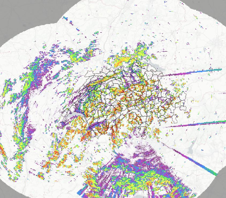 Immagine radar che contiene tutti i segnali misurati dall'antenna: non solo precipitazioni ma anche riflessioni indesiderate causate ad esempio dal terreno, da oggetti artificiali.