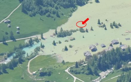 Immagine aerea dell'inondazione del fiume Lonza, che ha toccato anche la stazione meteorologica.