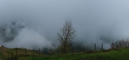 Mattinata nuvolosa a Braunwald. 