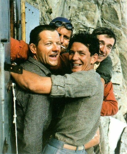 Buon umore all'inizio dell'avventura. Qui i quattro francesi, l'8 luglio. Foto: coll. Mazeaud. 