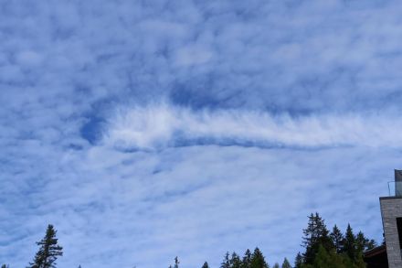 Cavum di forma circolare osservato da Crans (VD) il 14 settembre 2025 