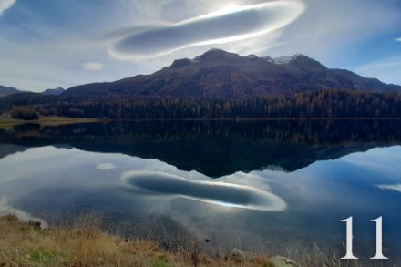 Altocumulo lenticolare riflesso nel Lago di St. Moritz (GR)