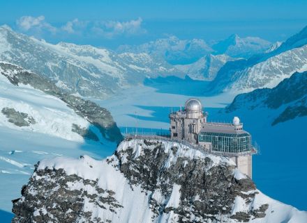 L'immagine mostra la stazione di ricerca Jungfraujoch.