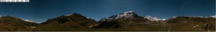 Esempio di immagini delle telecamere di MeteoSvizzera a basse quote e in montagna, di giorno e di notte