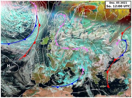 Immagine satellitare e carta delle isobare con un’estesa zona di bassa pressione al centro sull’Europa.