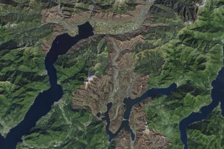 Vista dei principali laghi in territorio ticinese, Ceresio e Verbano. Tratto da: geo.admin.ch