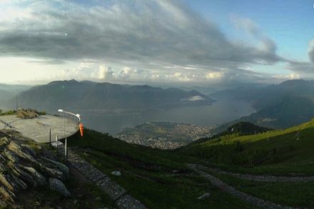 Sguardo verso sud lunedì mattina alle 6:45.