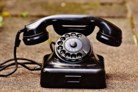 Apparecchio telefonico all’avanguardia 100 anni fa.