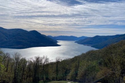 Vista sul Lago Maggiore verso sud, dai monti di Brissago il 15 ottobre. Foto: E. Altoni