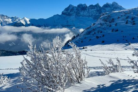 Neve e gelo a Champoussin (VS) il 12 gennaio 2025.