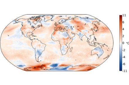 Fig. 1: distribuzione della temperatura globale nel giugno 2025. È indicata la deviazione (in °C) rispetto al periodo di riferimento 1991-2020.